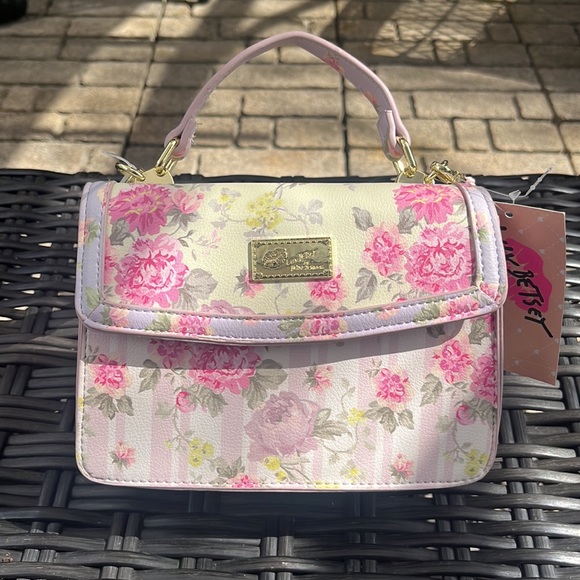 Brand new Betsey Johnson crossbody - Picture 2 of 11